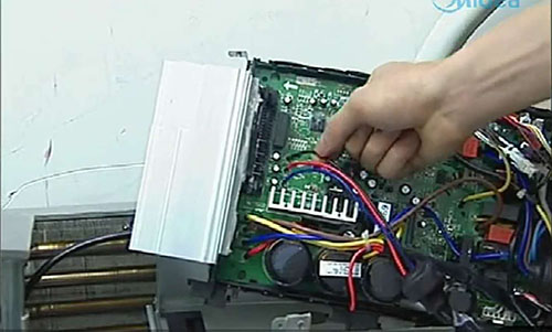 凤城美的空调电话是多少